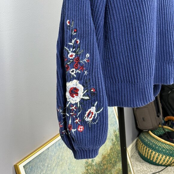 Lucky Brand Blue Sweater w/ Floral embroidered designs - Picture 3 of 7